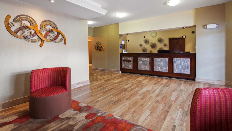 Imagen de los interiores del Hotel Best Western Plus Hopewell Fort Lee. Foto 15
