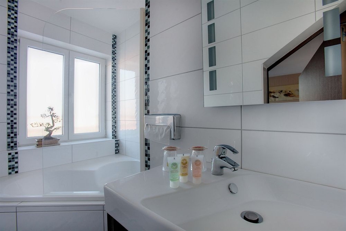 Imagen de la habitación del Hotel Best Western Plus Hotel Belfort Centre Gare. Foto 8