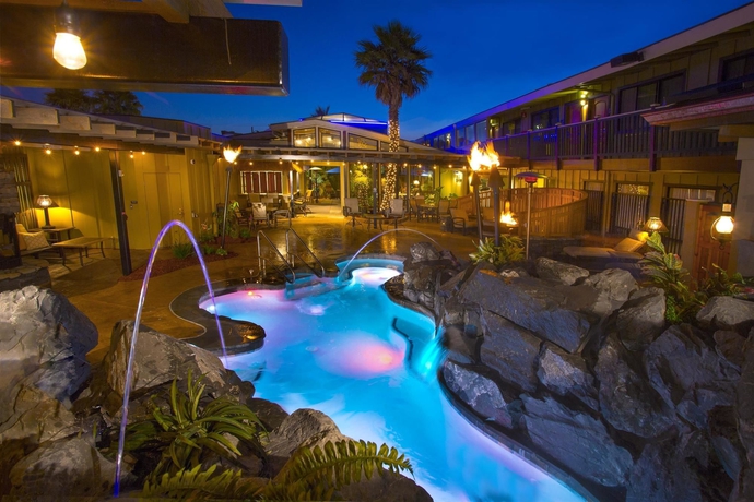 Imagen de la piscina del Hotel Best Western Plus Humboldt Bay. Foto 15