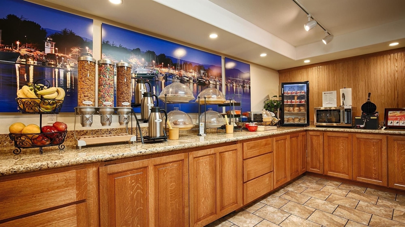 Imagen del bar/restaurante del Hotel Best Western Plus Humboldt Bay. Foto 4