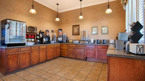 Imagen de la habitación del Hotel Best Western Plus Humboldt House Inn. Foto 6