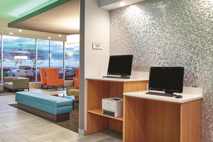 Imagen de los interiores del Hotel Best Western Plus Hyde Park Chicago. Foto 14