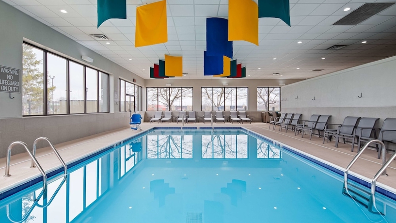 Imagen de la piscina del Hotel Best Western Plus Indianapolis NW Hotel. Foto 19