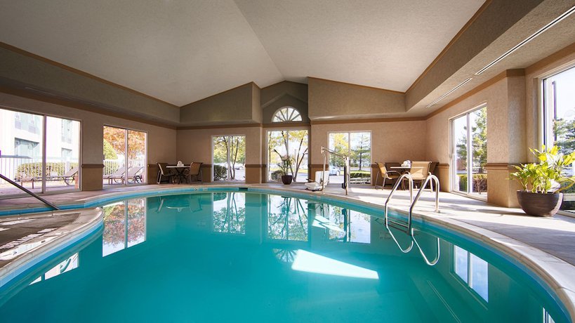 Imagen de la piscina del Hotel Best Western Plus Inn At Valley View. Foto 17