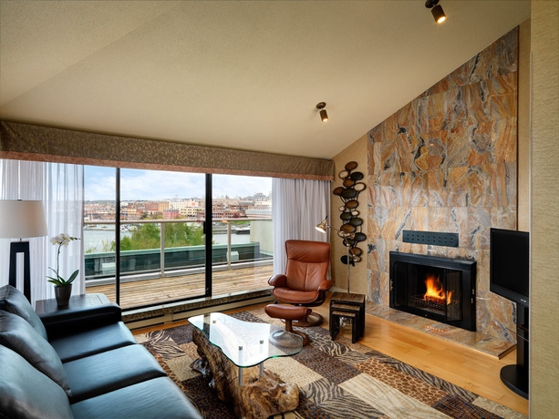 Imagen de los interiores del Hotel Best Western Plus Inner Harbour. Foto 12