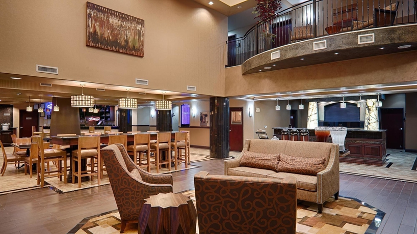 Imagen de los interiores del Hotel Best Western Plus KC Speedway Inn & Suites. Foto 10