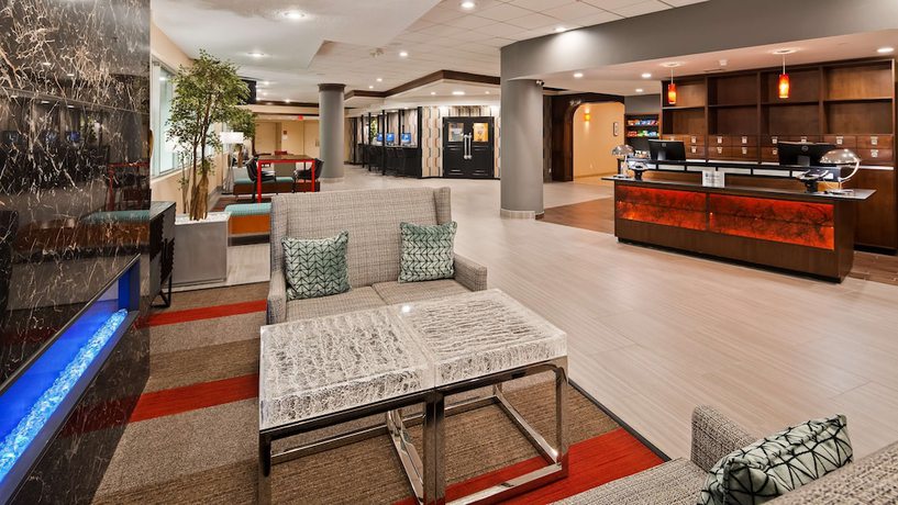 Imagen de los interiores del Hotel Best Western Plus Kansas City Sports Complex. Foto 18