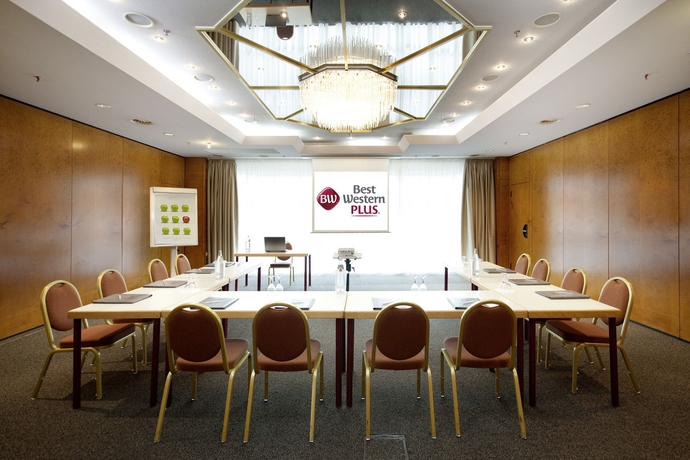 Imagen de los interiores del Hotel Best Western Plus Kassel. Foto 12