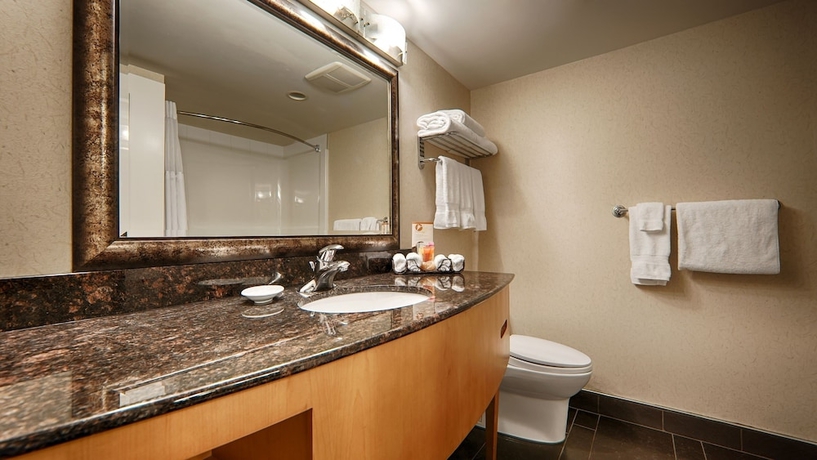 Imagen de la habitación del Hotel Best Western Plus Kelowna and Suites. Foto 10
