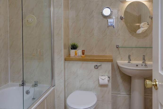 Imagen de la habitación del Hotel Best Western Plus Kenwick Park. Foto 19