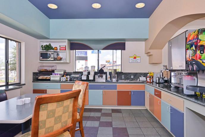 Imagen del bar/restaurante del Hotel Best Western Plus King's Inn and Suites. Foto 3