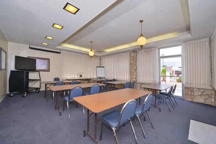 Imagen de los interiores del Hotel Best Western Plus King's Inn and Suites. Foto 10