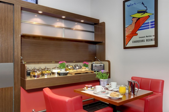 Imagen del bar/restaurante del Hotel Best Western Plus La Joliette. Foto 3