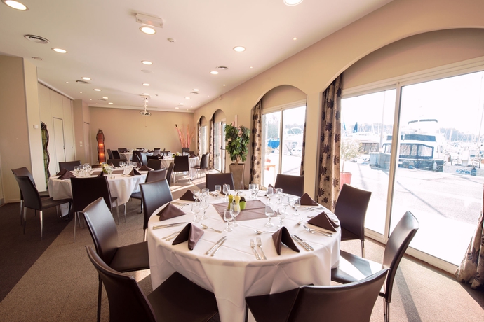 Imagen de los interiores del Hotel Best Western Plus La Marina. Foto 12