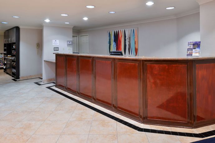 Imagen de los interiores del Hotel Best Western Plus La Mesa San Diego. Foto 14