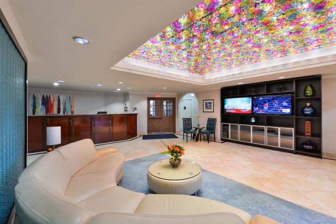 Imagen de los interiores del Hotel Best Western Plus La Mesa San Diego. Foto 17