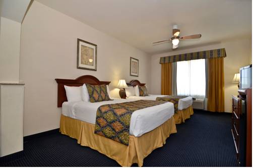 Imagen de la habitación del Hotel Best Western Plus Lake Dallas Inn & Suites. Foto 9