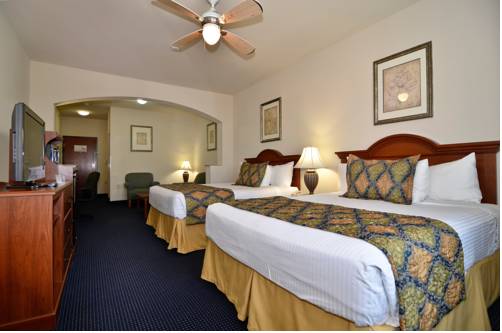 Imagen de la habitación del Hotel Best Western Plus Lake Dallas Inn & Suites. Foto 11
