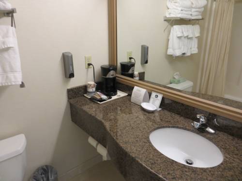 Imagen de la habitación del Hotel Best Western Plus Lake Elsinore Inn and Suites. Foto 4