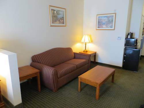 Imagen de la habitación del Hotel Best Western Plus Lake Elsinore Inn and Suites. Foto 8