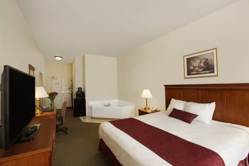 Imagen de la habitación del Hotel Best Western Plus Lake Elsinore Inn and Suites. Foto 12