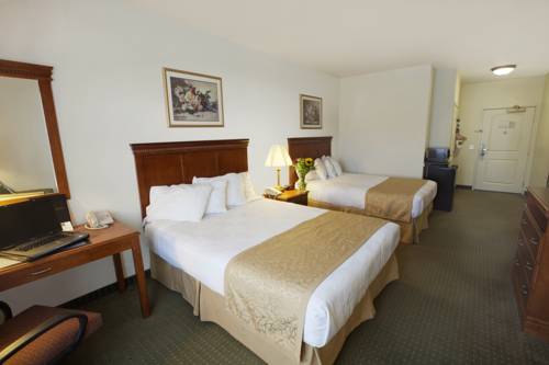 Imagen de la habitación del Hotel Best Western Plus Lake Elsinore Inn and Suites. Foto 13