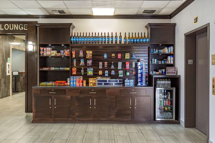 Imagen de los interiores del Hotel Best Western Plus Lake Front. Foto 19