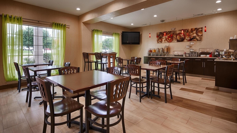 Imagen del bar/restaurante del Hotel Best Western Plus Lake Worth Inn and Suites. Foto 4
