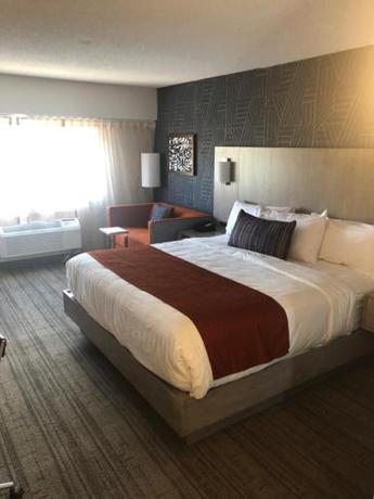 Imagen general del Hotel Best Western Plus Landmark Inn, Laconia. Foto 1