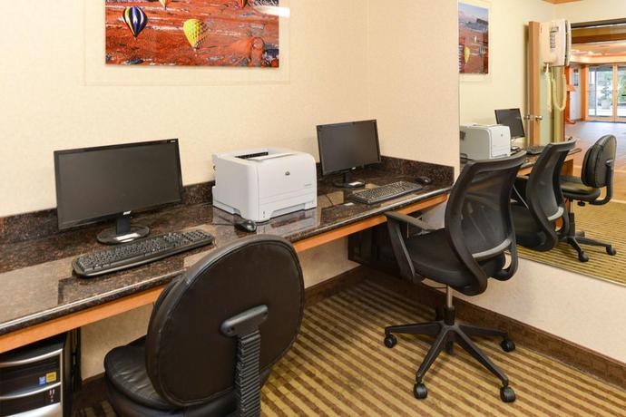 Imagen de los interiores del Hotel Best Western Plus Landmark Inn, Lincoln City. Foto 12