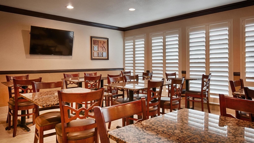 Imagen del bar/restaurante del Hotel Best Western Plus Las Vegas West. Foto 3