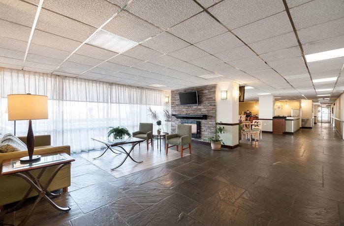 Imagen de los interiores del Hotel Best Western Plus Laurel. Foto 16