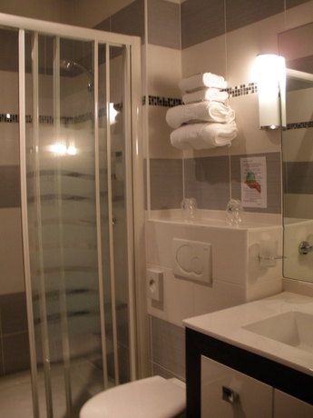 Imagen de la habitación del Hotel Best Western Plus Le Havre Centre Gare. Foto 9