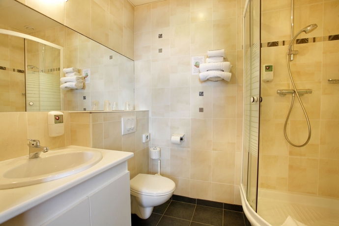 Imagen de la habitación del Hotel Best Western Plus Le Havre Centre Gare. Foto 14