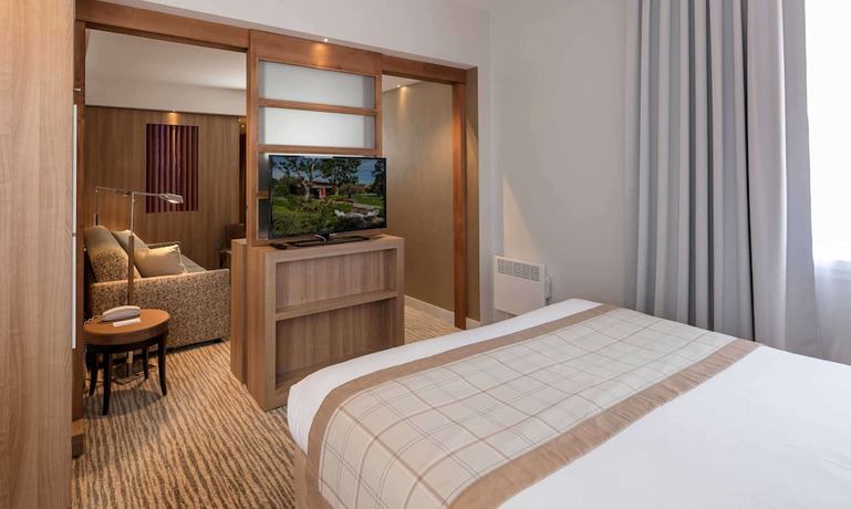 Imagen de la habitación del Hotel Best Western Plus Le Lavarin. Foto 5