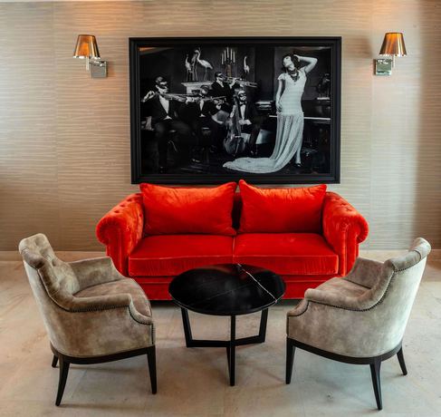 Imagen de los interiores del Hotel Best Western Plus Le Lavarin. Foto 18