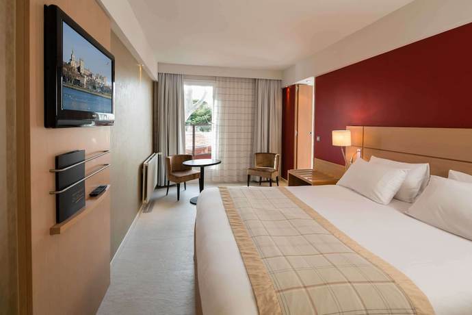 Imagen de la habitación del Hotel Best Western Plus Le Lavarin. Foto 13