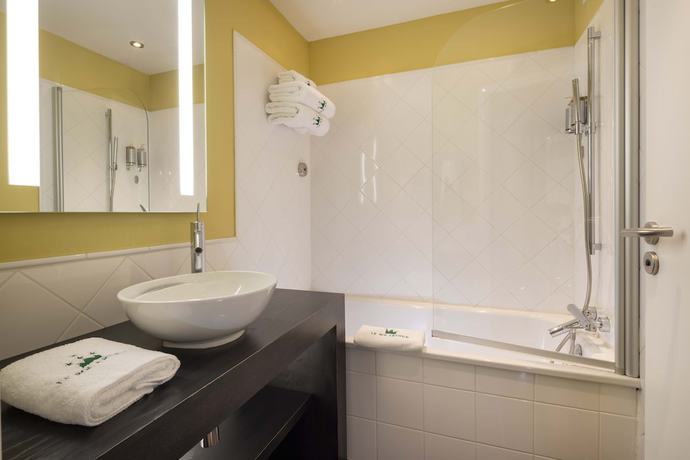 Imagen de la habitación del Hotel Best Western Plus Le Roi Arthur Et Spa. Foto 19