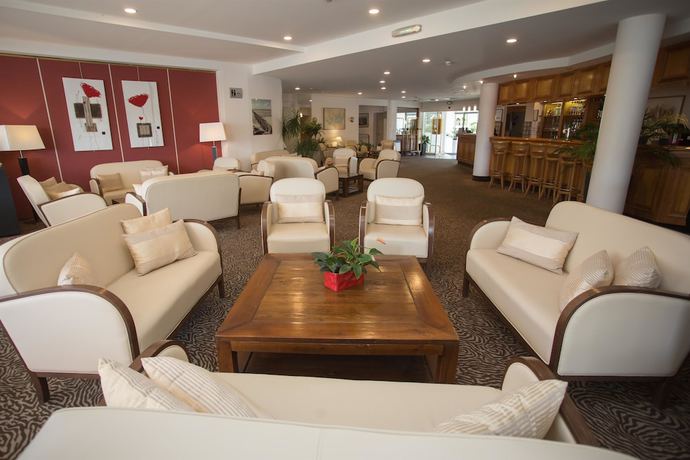 Imagen de los interiores del Hotel Best Western Plus Le Roof. Foto 18