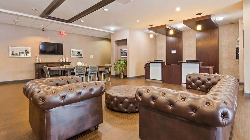 Imagen de los interiores del Hotel Best Western Plus Lee's Summit and Suites. Foto 19