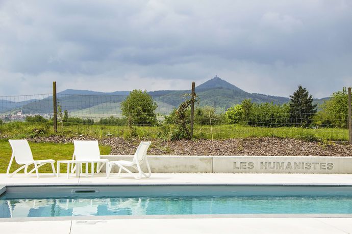 Imagen de la piscina del Hotel Best Western Plus Les Humanistes. Foto 20