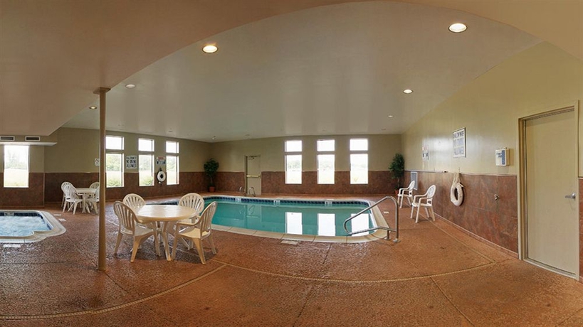 Imagen de la piscina del Hotel Best Western Plus Liverpool-syracuse Inn And Suites. Foto 12