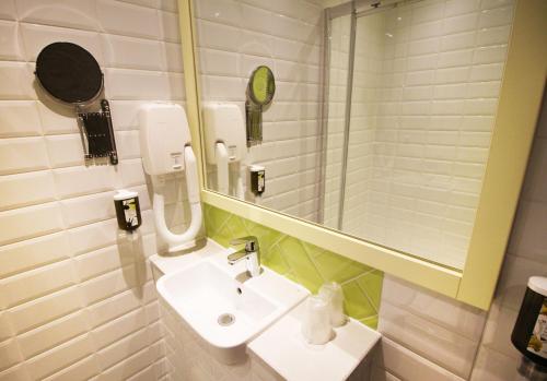Imagen de la habitación del Hotel Best Western Plus London Wembley. Foto 5