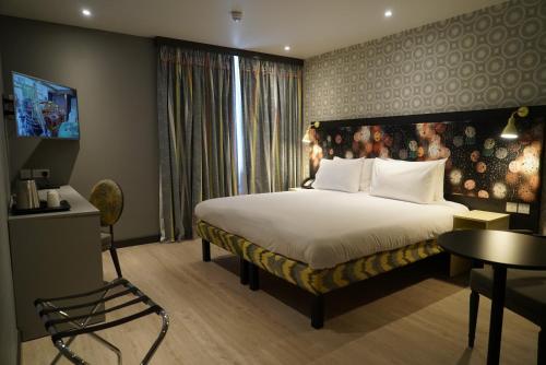 Imagen de la habitación del Hotel Best Western Plus London Wembley. Foto 15