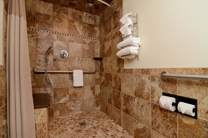 Imagen de la habitación del Hotel Best Western Plus Longbranch and Convention Center. Foto 8