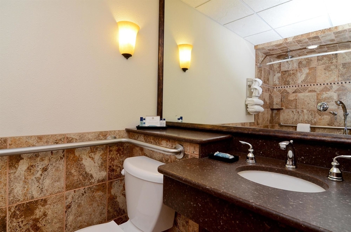 Imagen de la habitación del Hotel Best Western Plus Longbranch and Convention Center. Foto 9