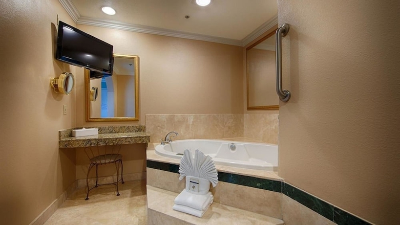 Imagen de la habitación del Hotel Best Western Plus Marina Shores. Foto 11