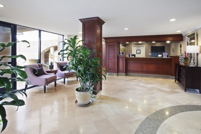 Imagen de los interiores del Hotel Best Western Plus Marina Shores. Foto 15