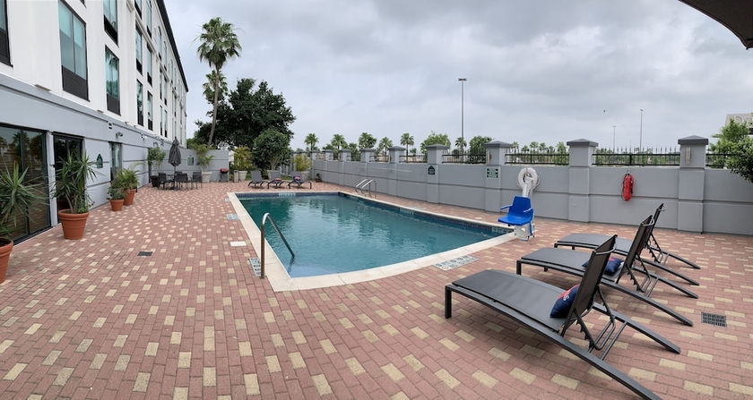 Imagen de la piscina del Hotel Best Western Plus McAllen Airport Hotel. Foto 18