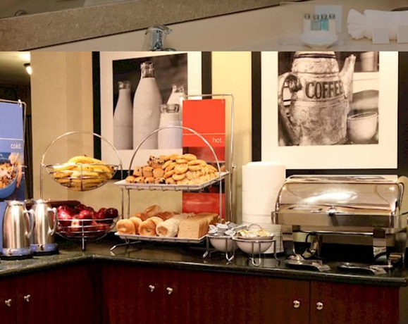 Imagen del bar/restaurante del Hotel Best Western Plus Meadowlands. Foto 5